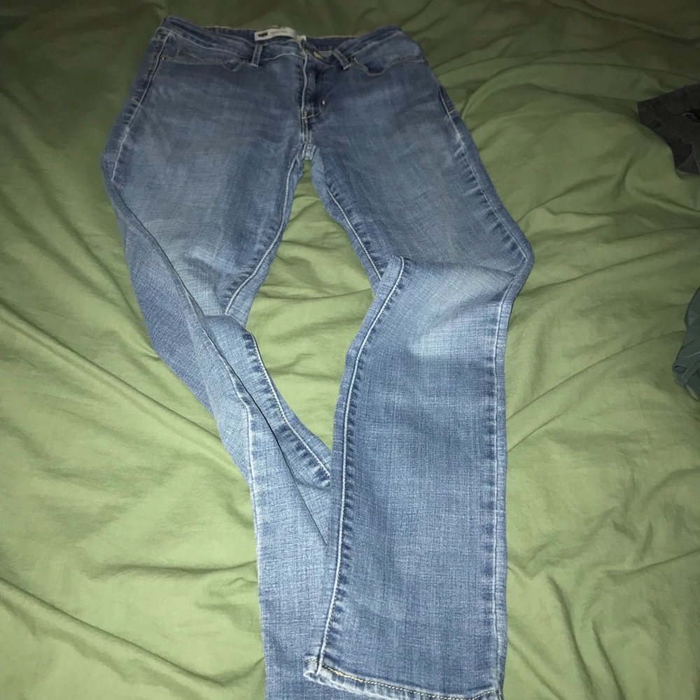 Levi’s skinny 8m womens jeans